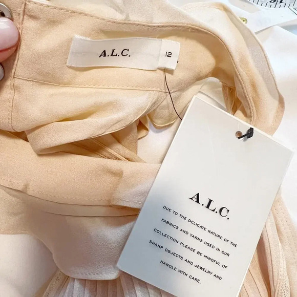 NWT A.L.C. Pleated‎ Sleeveless High Neck Silk Blouse in Blush size 12 - Picture 5 of 8